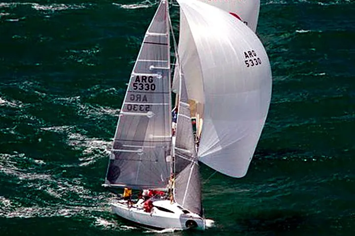 GR 28 navegando